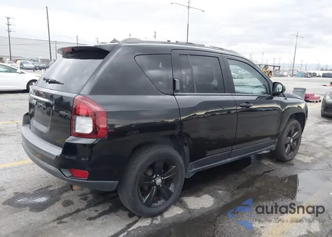 2016 Jeep Compass Sport z USA, uszkodzony, nr VIN 1C4NJCBA2GD753722